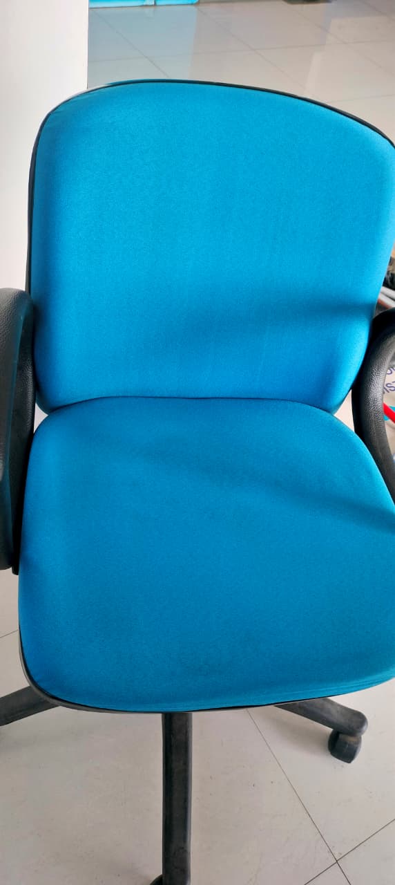Chairs cleaning after