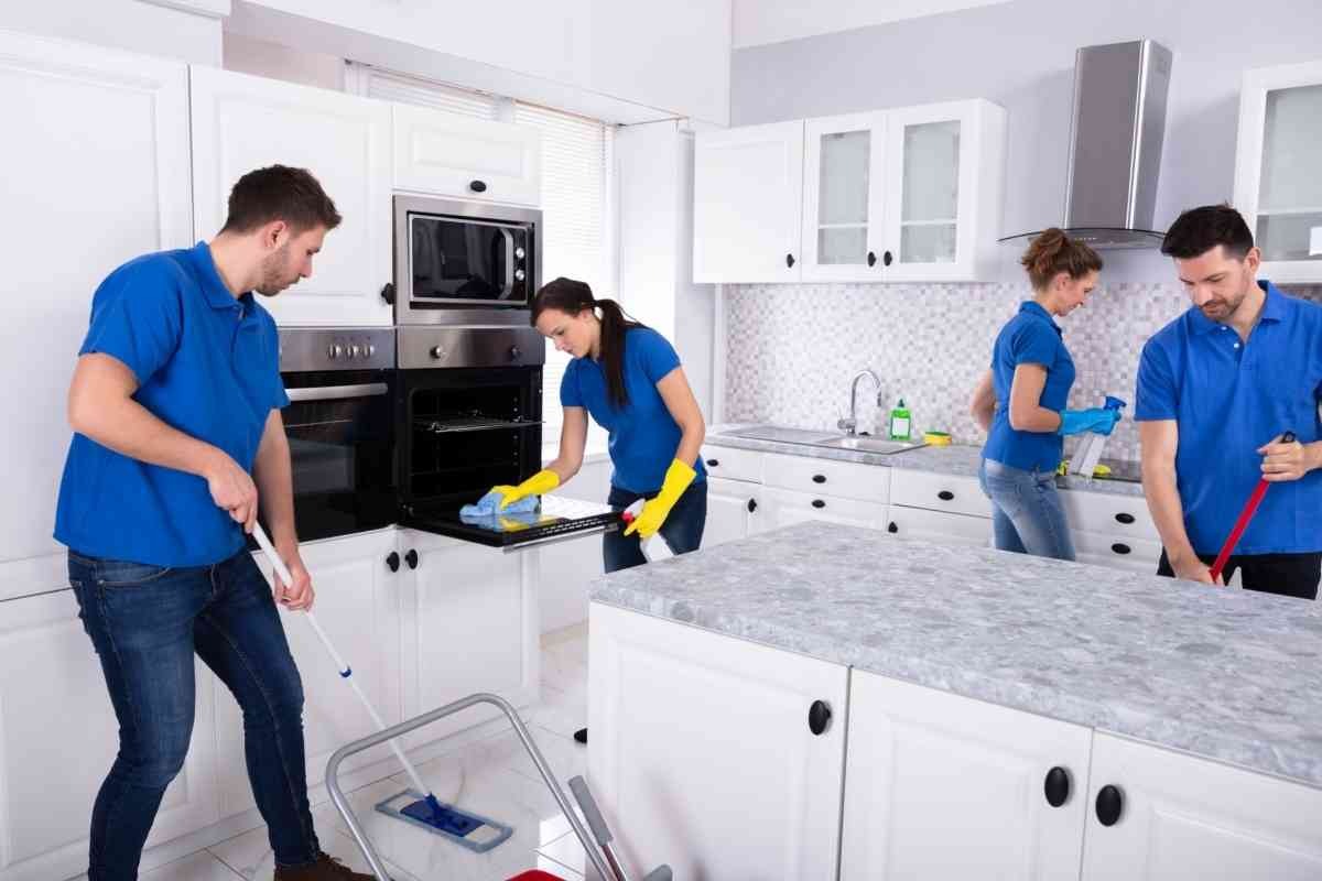 Complete Kitchen cleaning